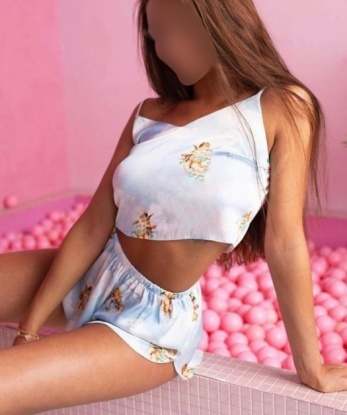 Любовь, 23 года